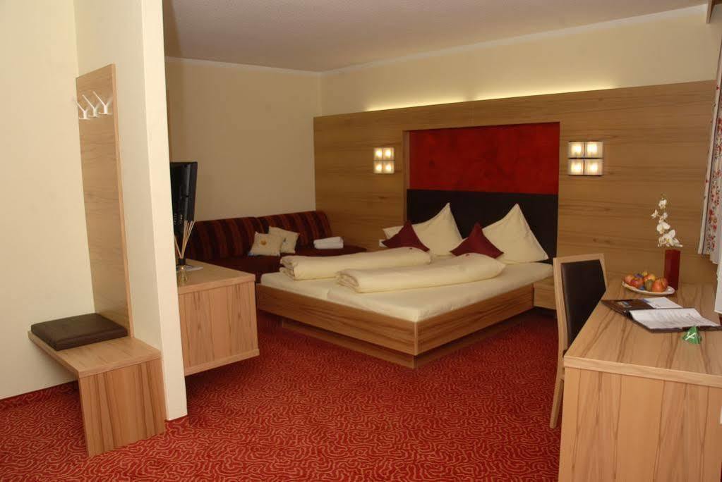 Hotel Sonnenheim Bad Kleinkirchheim Buitenkant foto